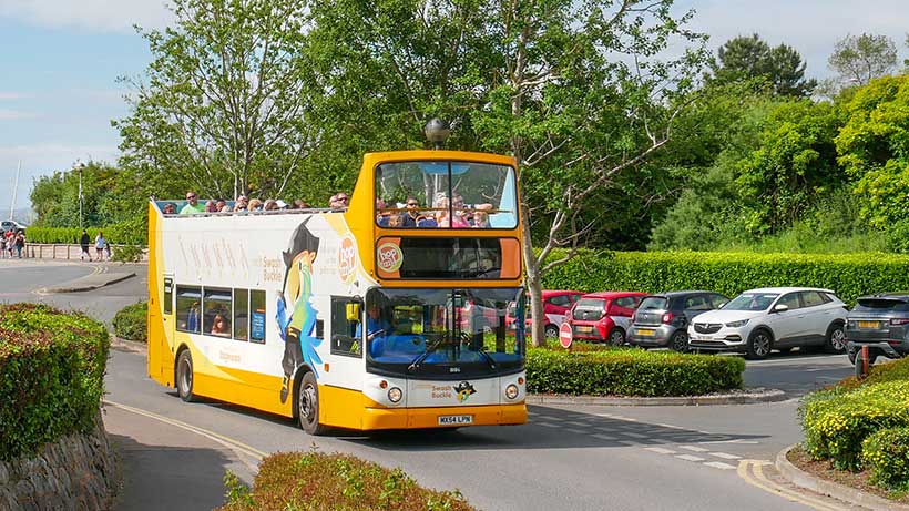 Bus on Park Bus on Park