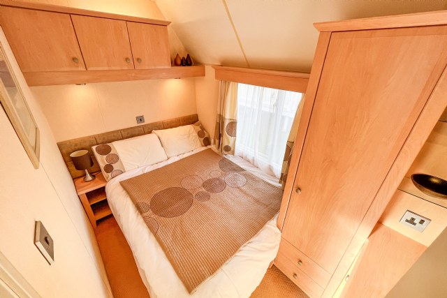 SP17 - Second Double bedroom